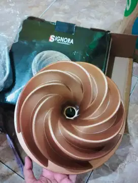 Loyang kue signora