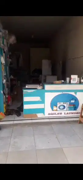 Dijual rak dan meja kasir laundry