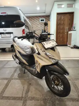 Bissmillah dijual motor Honda beat street like new 2025