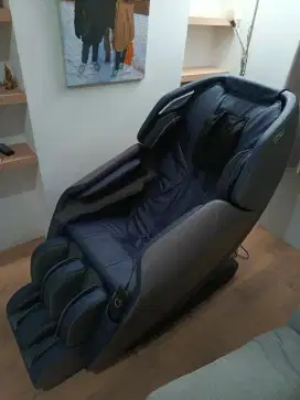 Dijual kursi pijat merk ITSU Prime Omni with AI technology.