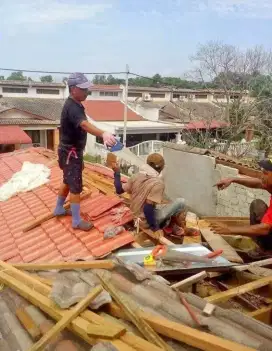 JASA TUKANG ATAP BOCOR DAN REMBES