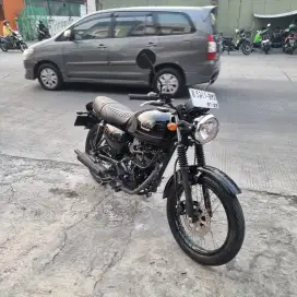 Kawasaki W 175 Black Style 2024 bln 7 KM 3 RB w175 XSR DP 2 JTan aja