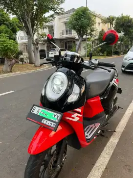 HONDA SCOOPY MERAH SPORTY