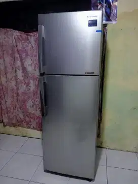 Kulkas Samsung 2 pintu