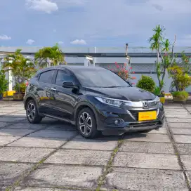 HR-V E HITAM 2018 DP LOW!!