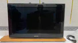 Samsung LCD TV 32