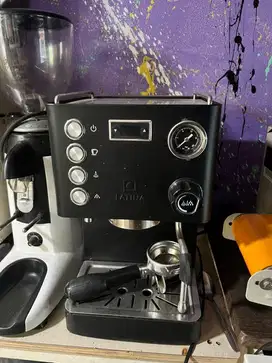 Mesin kopi espresso latina altro