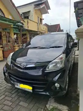 Toyota avanza Veloz 1.5 automatic 2012