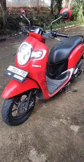Butuh cepat jual motor Honda Scoopy tahun 2017