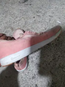 sepatu second hush puppies