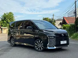 [KM 14rb] Toyota New Voxy 2022 Full Ori Istimewa.!!