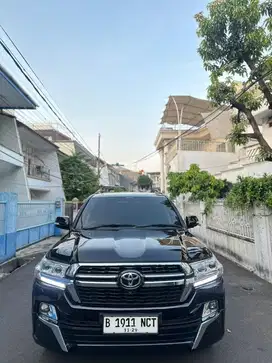 Landcruiser VX V8 Solar 2012 Upgrade 2022 Istimewa jual cepat bu