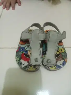 Sandal bayi  bulanan