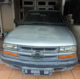 Opel Blazer 2000 Bensin
