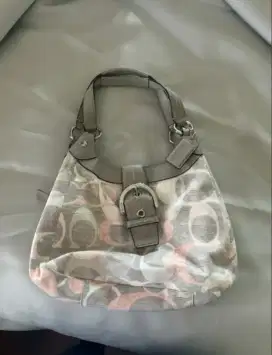 Coach Authentic Preloved.Hrga Variasi.Co Shope ( Vina Branded )