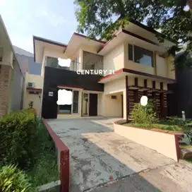 Rumah Bagus Siap Huni Di Vassa Lake Lippo Cikarang