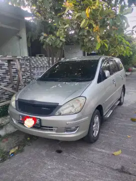 BU Toyota Kijang Innova 2006 Bensin