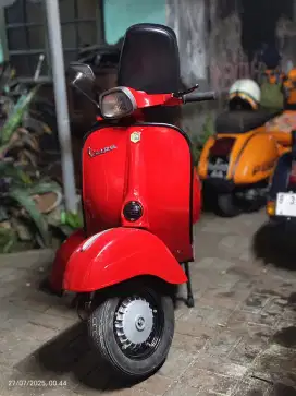 Vespa super tahun 1973