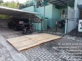 Palet kayu u panggung pitulasan