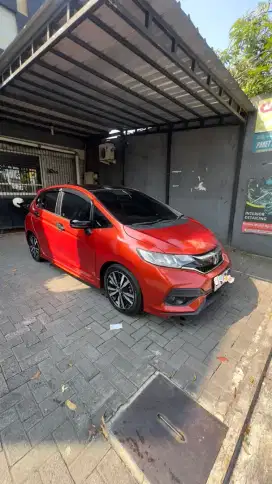 Mobil Honda Jazz GK5 Facelift 2017