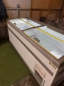 freezer box merk gea