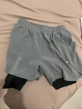 Celana olahraga merk whittaker size L