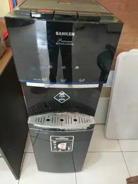 Dispenser galon bawah