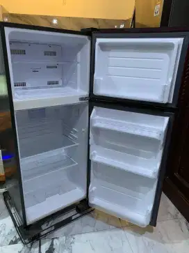 KULKAS SHARP 2 PINTU
