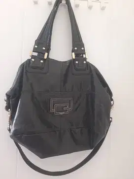 Tas Cewek Wanita Guess Hitam