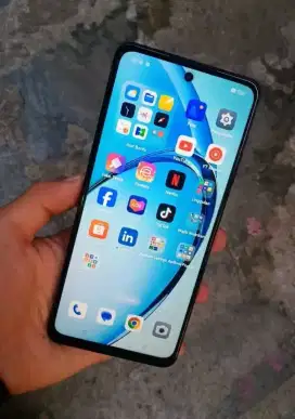 Oppo A60 ram 8+4 256 GB.