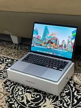 MacBook Air 2020 M1 8/256