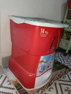 Rice Box Tempat Beras Maspion 14 Kg