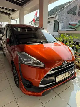 Sienta Q AT 2018