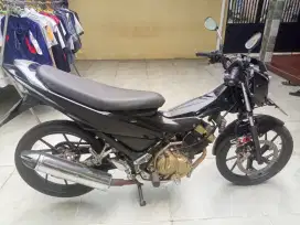 Suzuki satria 2015