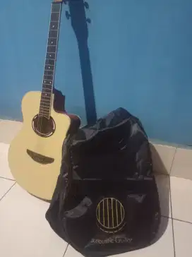 Guitar akustik yamaha