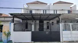 DI SEWAKAN RUMAH DI WONOREJO SELATAN DAERAH PANDUGO DEKAT  MERR & APJ