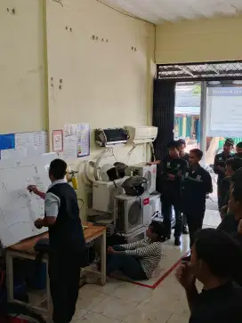 Jasa Service HVAC, Instalasi Listrik, Service alat listrik, dll