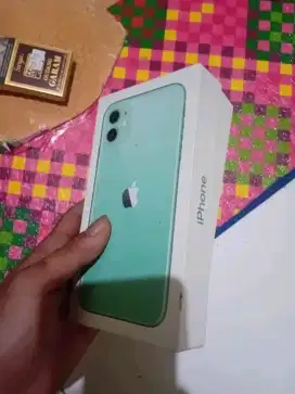 Jual cepat iPhone 11 hijau tosca garansi resmi ibox