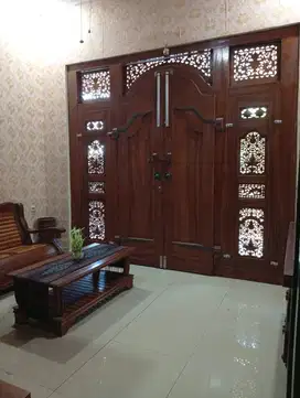 Rumah antik ukiran Jepara siap huni di Jatimekar Jatiasih Bekasi