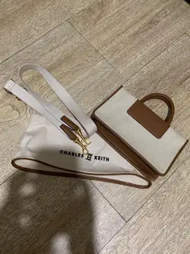 sling bag ori charles & keith x itzy