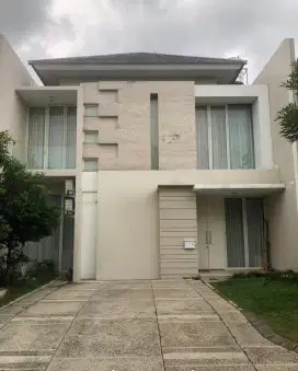 Pakuwon City ‼️Jual Rumah Palm beach