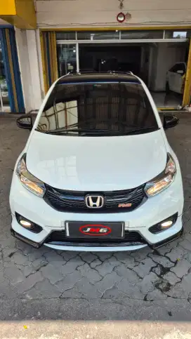 Brio RS 1.2 Urbanite Edition LIKE NEW, LOW KM!!