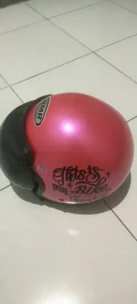 Helm bogo bekas
