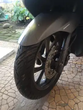 Dijual Honda pcx non abs 2019 akhir rawatan
