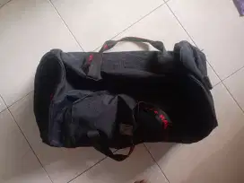 Tas Traveling Besar