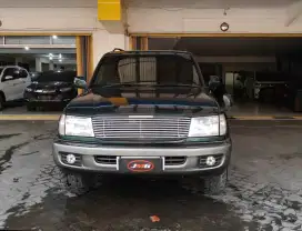 Toyota Land Cruiser VX 100 2003. MINT CONDITION!!