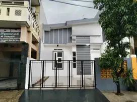 JUAL RUMAH MINIMALIS MODERN DENGAN MEZAZINE,DESAIN KEKINIAN,HARGA TERJ