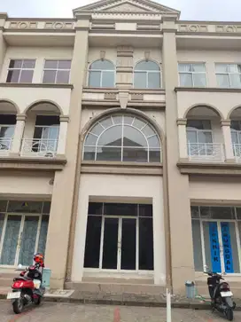 Di sewakan ruko di Grand Galaxy City Bekasi