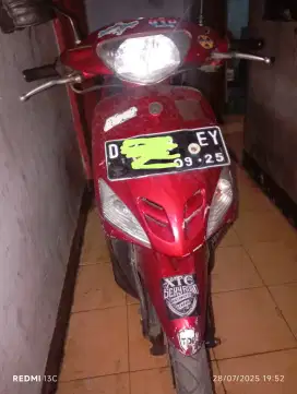 Mio merah marun 2006