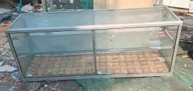 Di jual estalase bekas warung nasi kondisi layak pakai